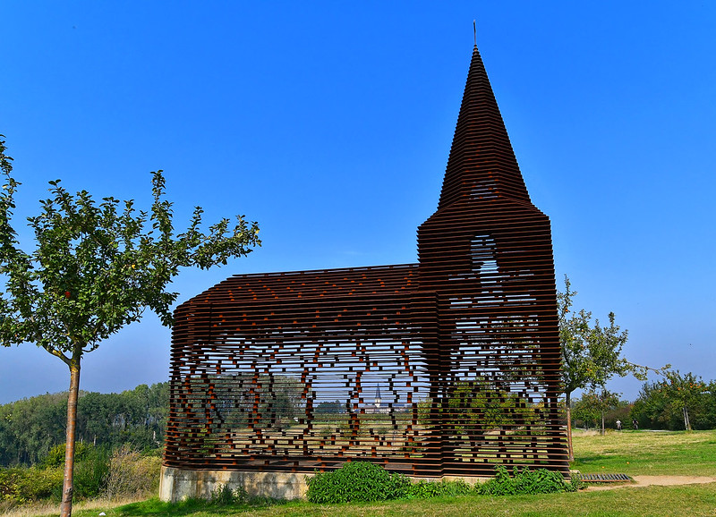 This See-Through Chapel in Belgium Doubles As An Optical Illusion 3 see through chapel belgium borgloon 3
