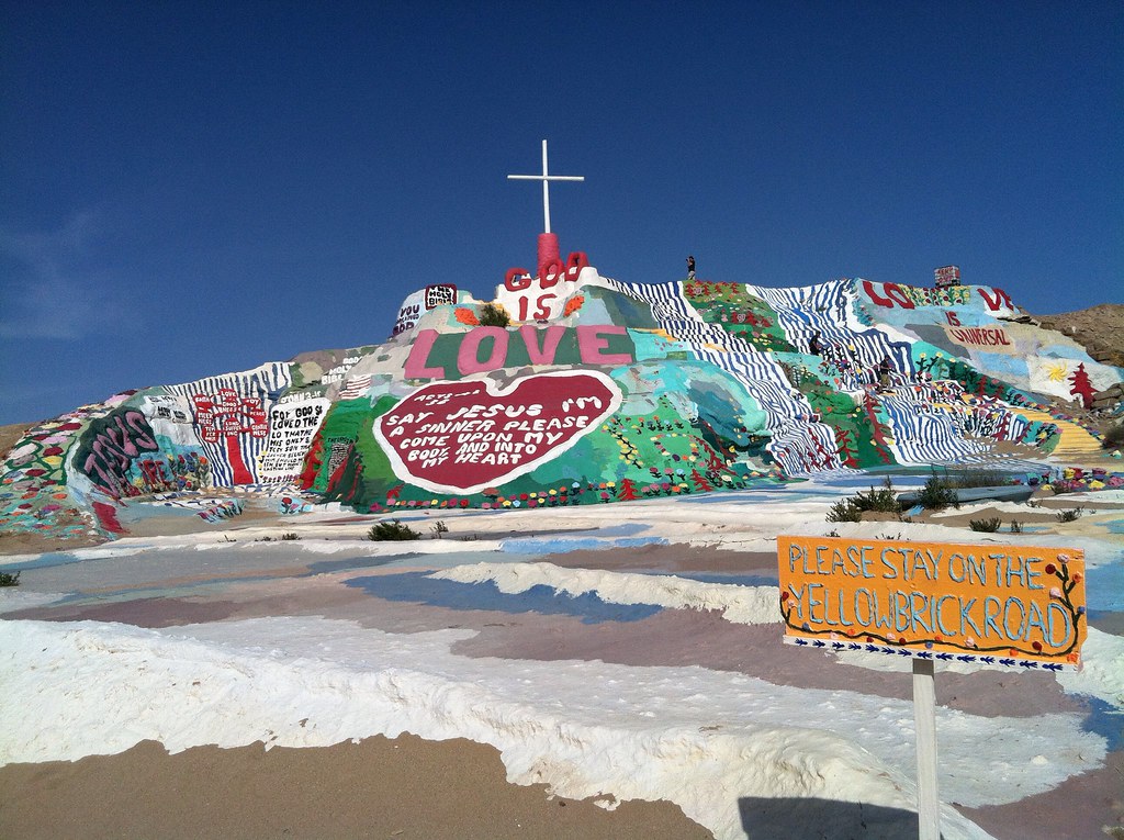 “The Last Free Place on Earth”: The Unincorporated, Off-Grid Alternative Lifestyle Community of Slab City 6 slab city squatter community california 7