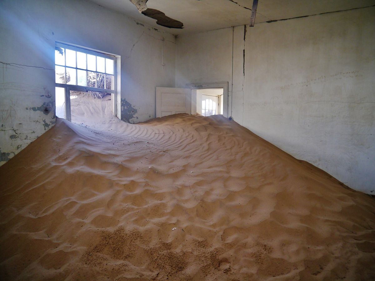 kolmanskop kolmannskuppe namibia ghost town diamond 11