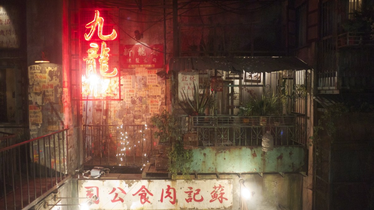 kowloon walled city anarchy hong kong 11