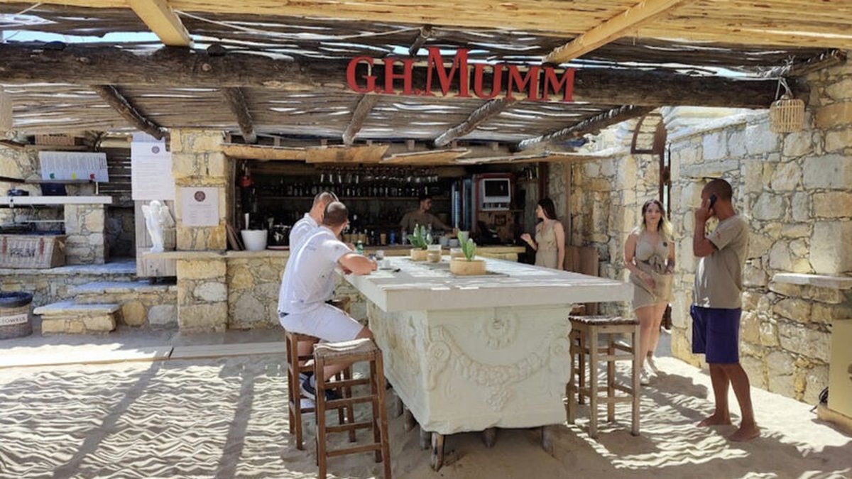 bulgaria beach bar roman coffin sarchopagus discovery 2