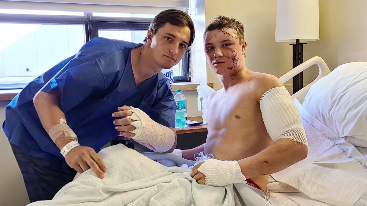 Against All Odds: When a Wrestler Fought a Grizzly to Save a Friend 1 college wrestlers grizzly attack 1b