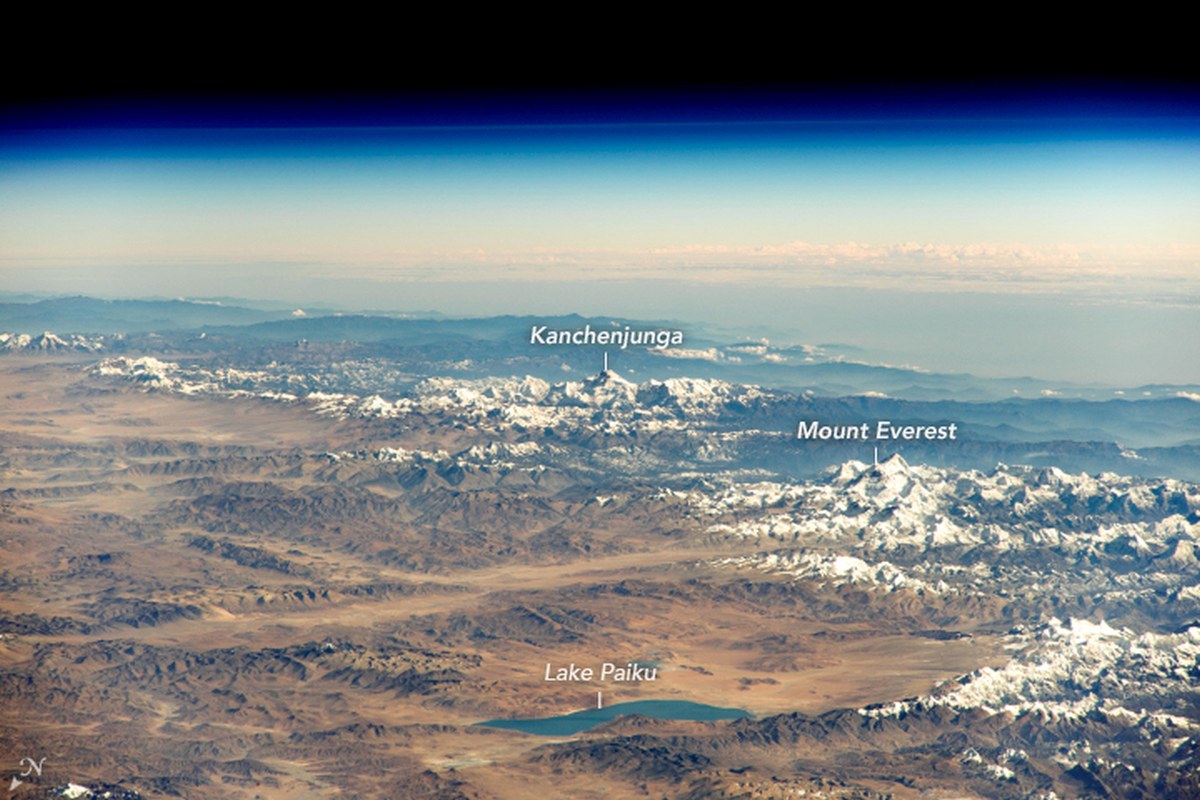 himalayas from space photos 1