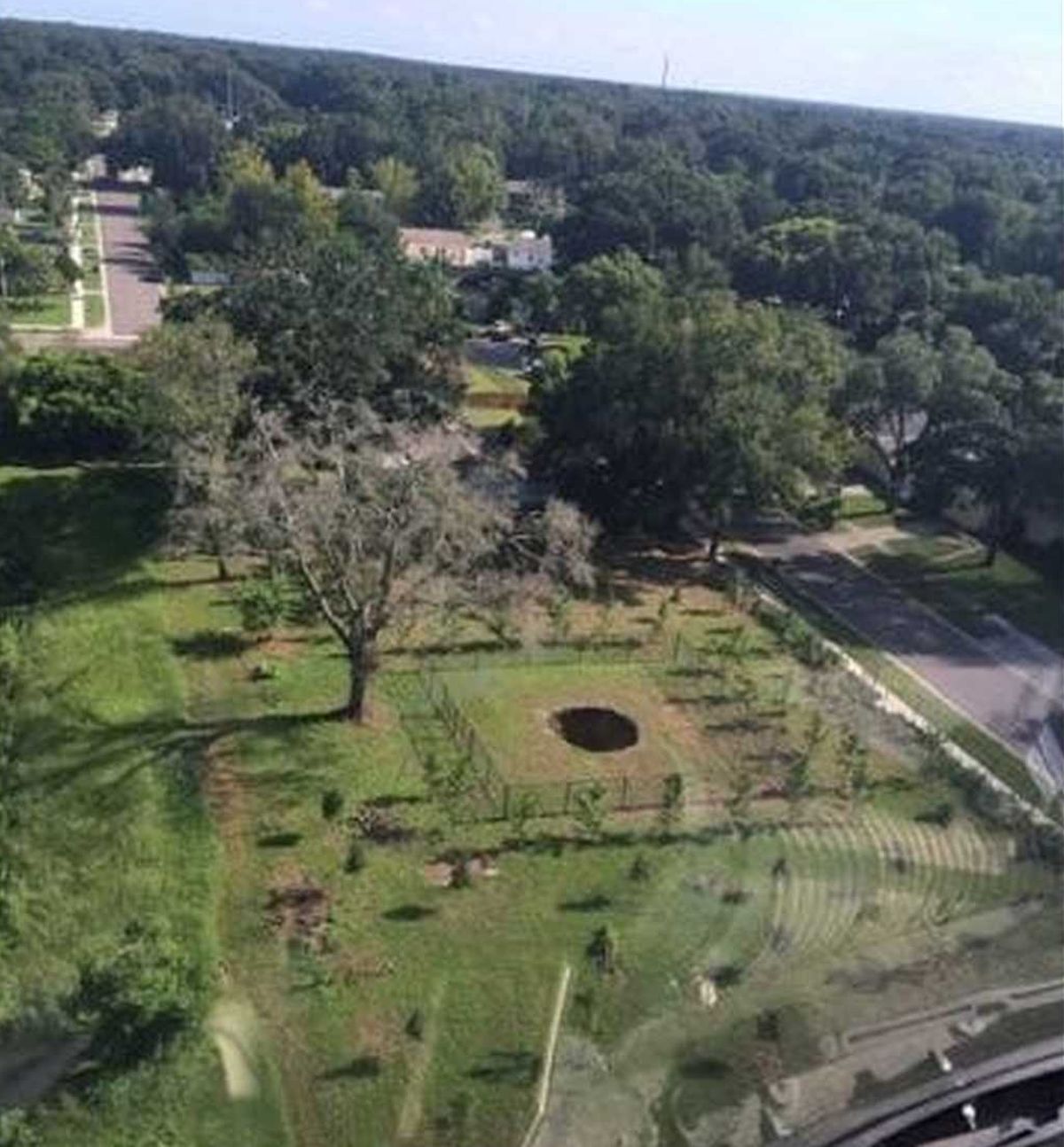florida faithway drive sinkhole 2015